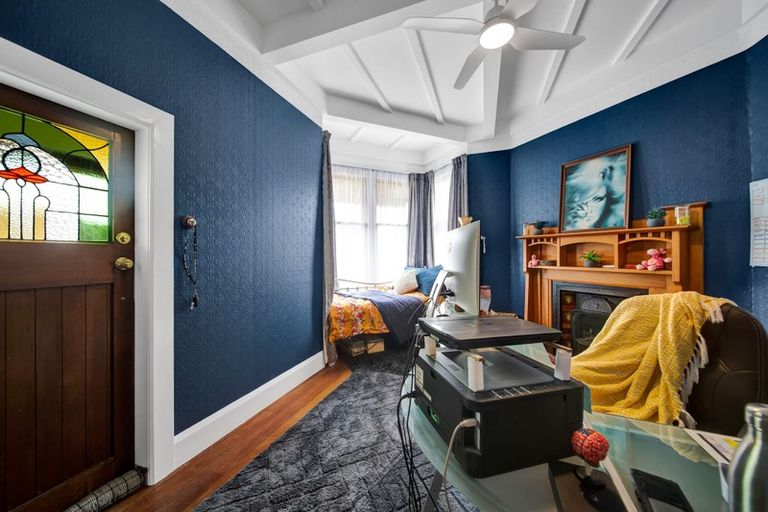 Photo of property in 68 Collins Street, Hawera, 4610