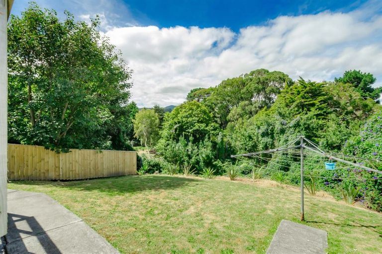 Photo of property in 22 Gavin Road, Raumati Beach, Paraparaumu, 5032