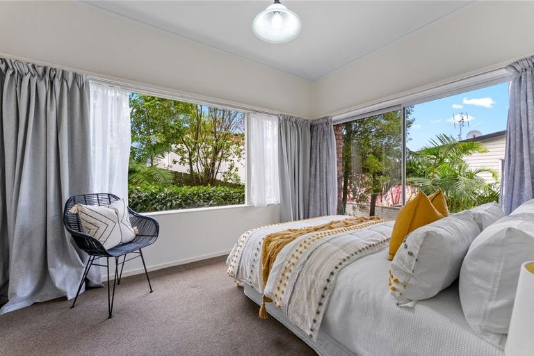 Photo of property in 21 Hastings Road, Mairangi Bay, Auckland, 0630