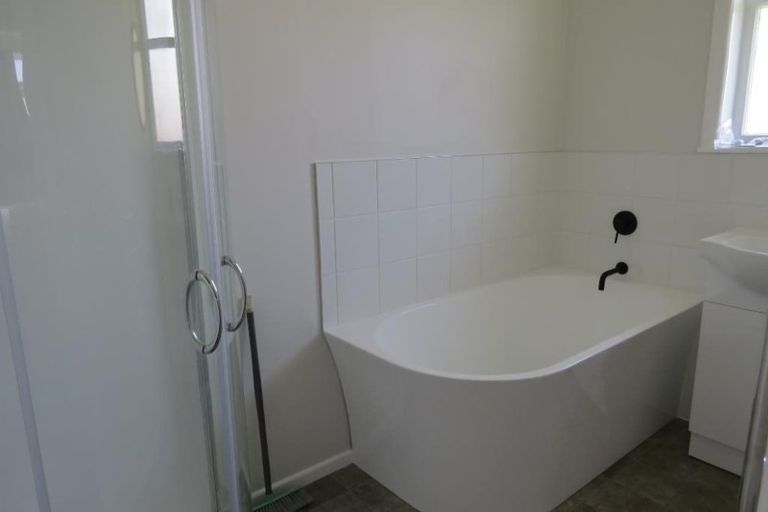 Photo of property in 25 Natone Street, Waitangirua, Porirua, 5024