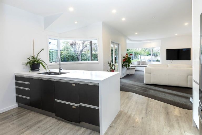 Photo of property in 36 Jacksons Road, Merivale, Christchurch, 8014