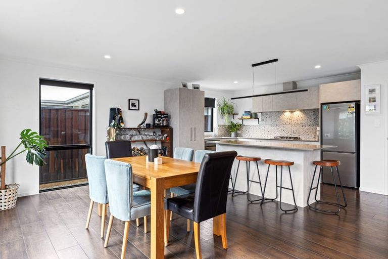 Photo of property in 29 Empire Crescent, Papamoa, 3118