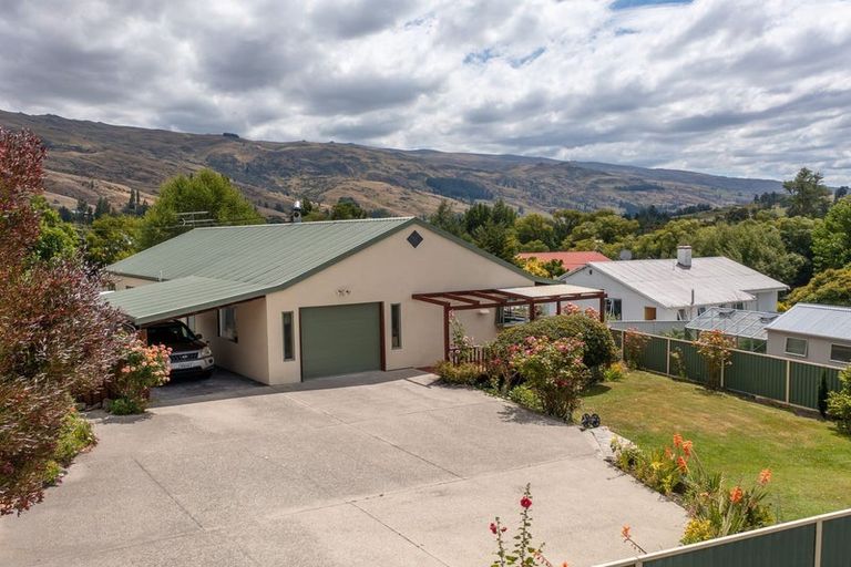 Photo of property in 1a Tweed Street, Roxburgh, 9500