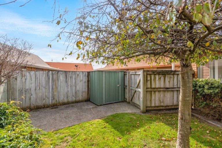 Photo of property in Holdsworth Villas, 46/2 William Donald Drive, Solway, Masterton, 5810