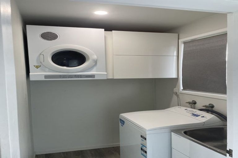 Photo of property in 22 Cleat Street, Whitby, Porirua, 5024