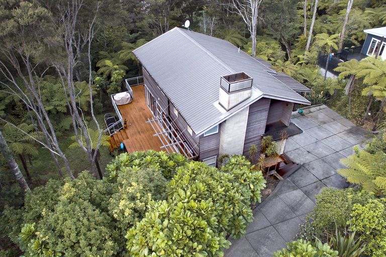 Photo of property in 20b Konini Road, Titirangi, Auckland, 0604