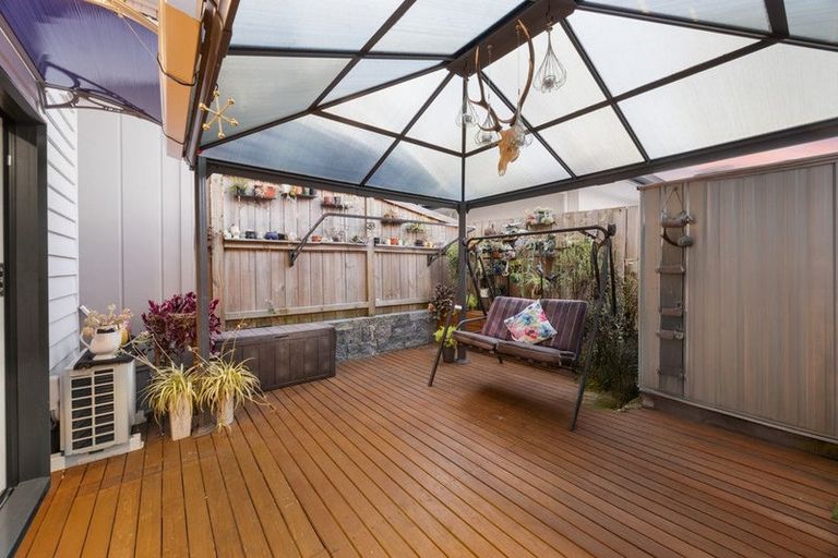 Photo of property in 4/143 Portage Road, New Lynn, Auckland, 0600