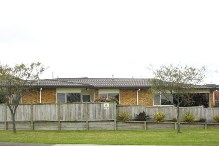 Photo of property in 2/197 Mangorei Road, Merrilands, New Plymouth, 4312