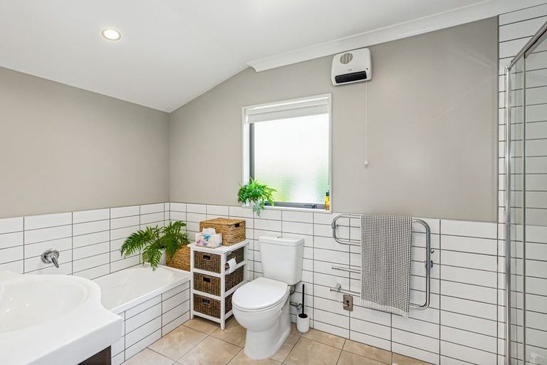 Photo of property in 59 Waterstone Avenue, Paraparaumu, 5032