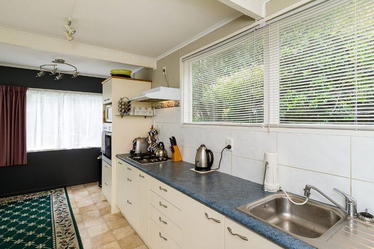 Photo of property in 32 Holborn Drive, Stokes Valley, Lower Hutt, 5019