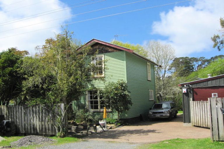 Photo of property in 16 Anzac Valley Road, Waitakere, Auckland, 0816