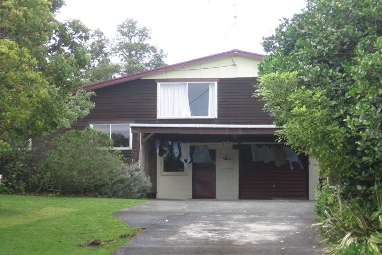 Photo of property in 26 Whaka Street, Maungaturoto, 0520