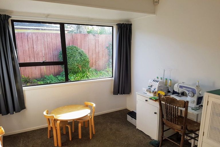 Photo of property in 1/10 Everingham Place, Sunnyhills, Auckland, 2010