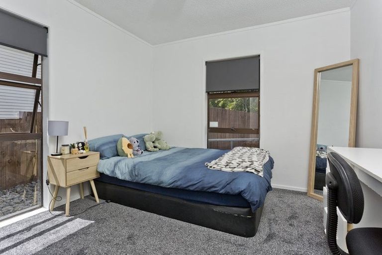 Photo of property in 2/38 Birkdale Road, Birkdale, Auckland, 0626