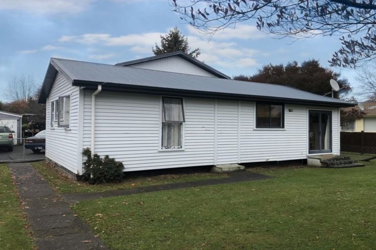 Photo of property in 136 Te Rangitautahanga Road, Turangi, 3334