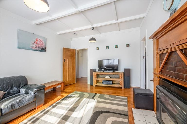 Photo of property in 67 Sturges Road, Henderson, Auckland, 0612