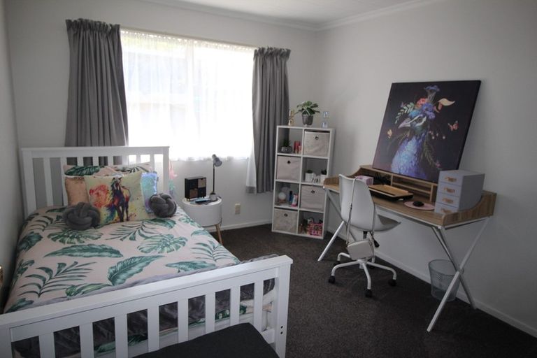 Photo of property in 127a Victoria Avenue, Hokowhitu, Palmerston North, 4410