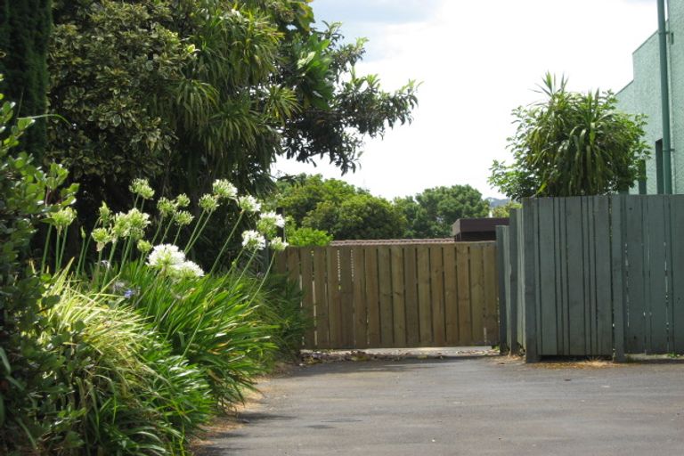 Photo of property in 11a Rimu Road, Mangere Bridge, Auckland, 2022