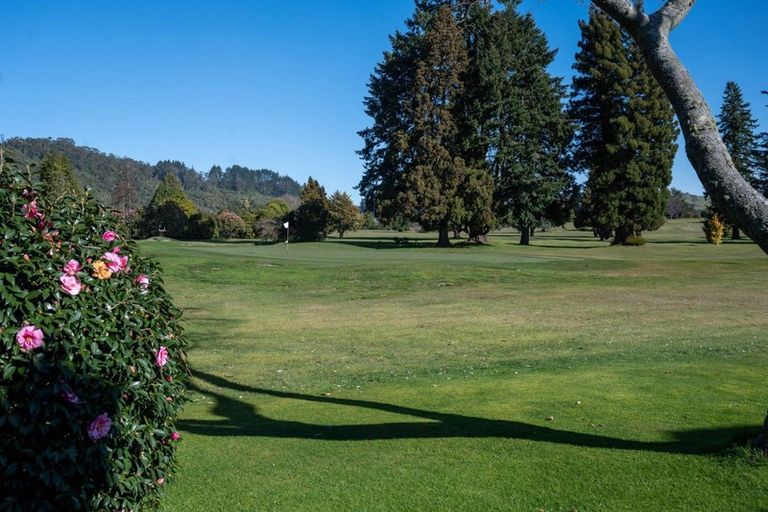 Photo of property in 2 Gwendoline Street, Glenholme, Rotorua, 3010