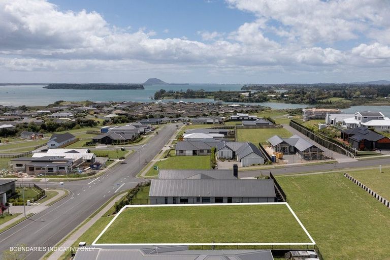 Photo of property in 32 Ridge Drive, Omokoroa, 3114