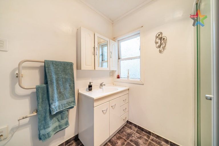 Photo of property in 12 Heath Grove, Waiwhetu, Lower Hutt, 5010