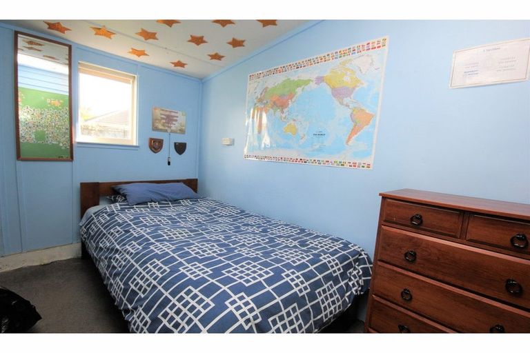 Photo of property in 146 Opawa Road, Opawa, Christchurch, 8023