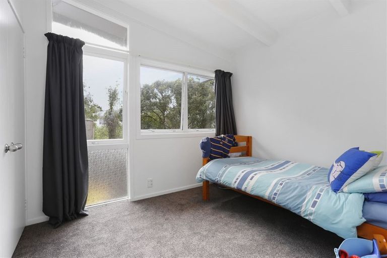 Photo of property in 1/10 Morton Avenue, Forrest Hill, Auckland, 0620