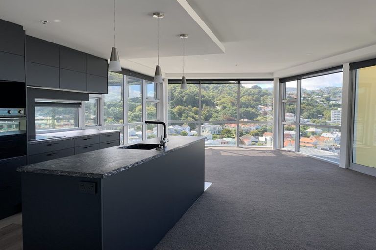 Photo of property in Summit Apartments, 28/184 Molesworth Street, Thorndon, Wellington, 6011
