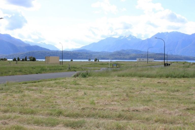 Photo of property in 56 Takitimu Avenue, Te Anau, 9600