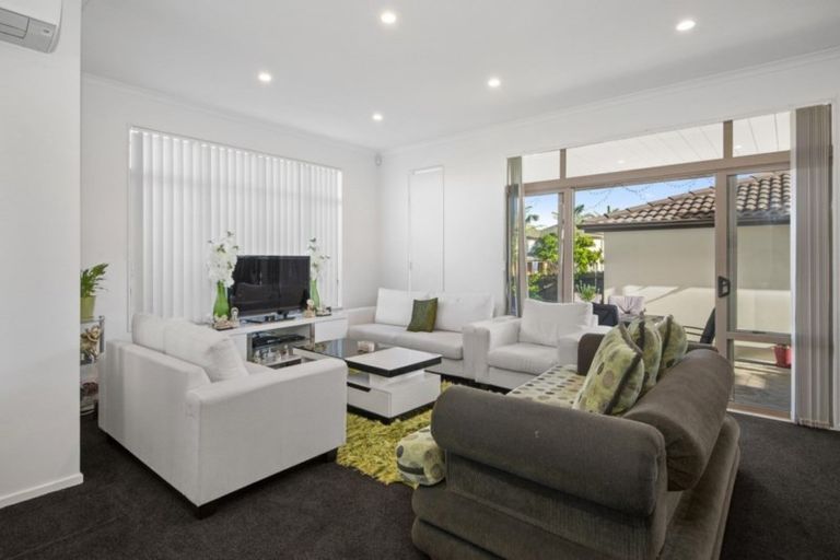 Photo of property in 137 Baverstock Road, Flat Bush, Auckland, 2016