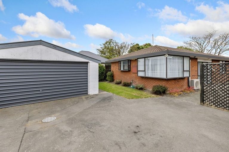 Photo of property in 2/72 Samuel Street, Hoon Hay, Christchurch, 8025