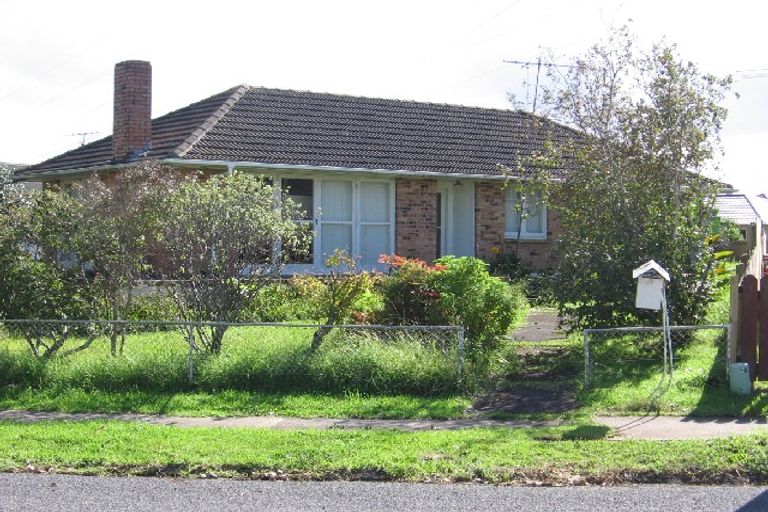 Photo of property in 14 Dale Crescent, Pakuranga, Auckland, 2010