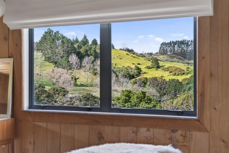 Photo of property in 330 Franklin Road, Paparoa, 0571