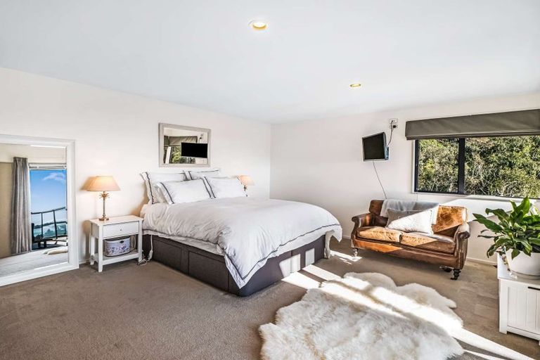 Photo of property in 10 Cadiz Lane, Mount Pleasant, Christchurch, 8081