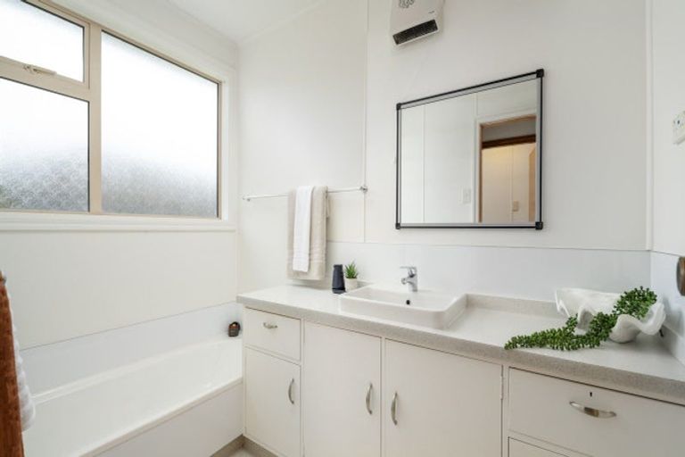 Photo of property in 72 Stephenson Street, Blenheim, 7201