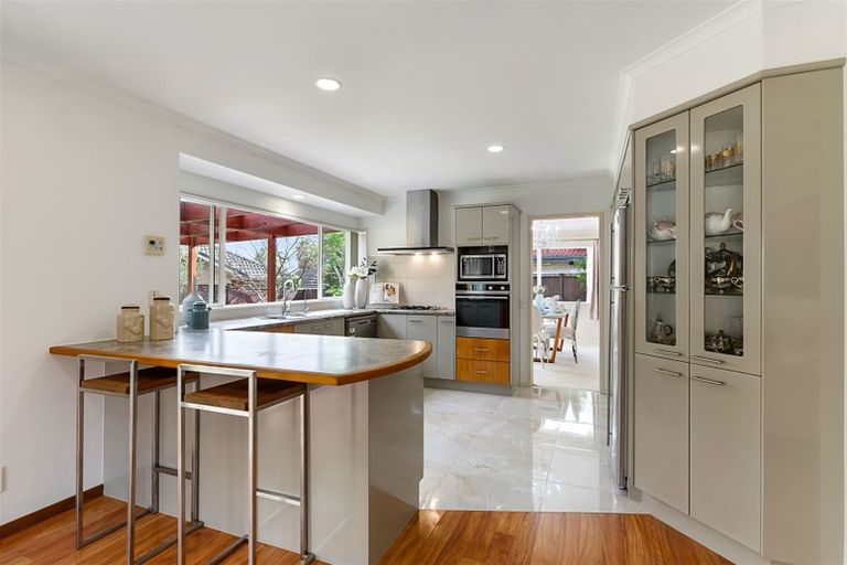 Photo of property in 9 Point View Link, East Tamaki Heights, Auckland, 2016