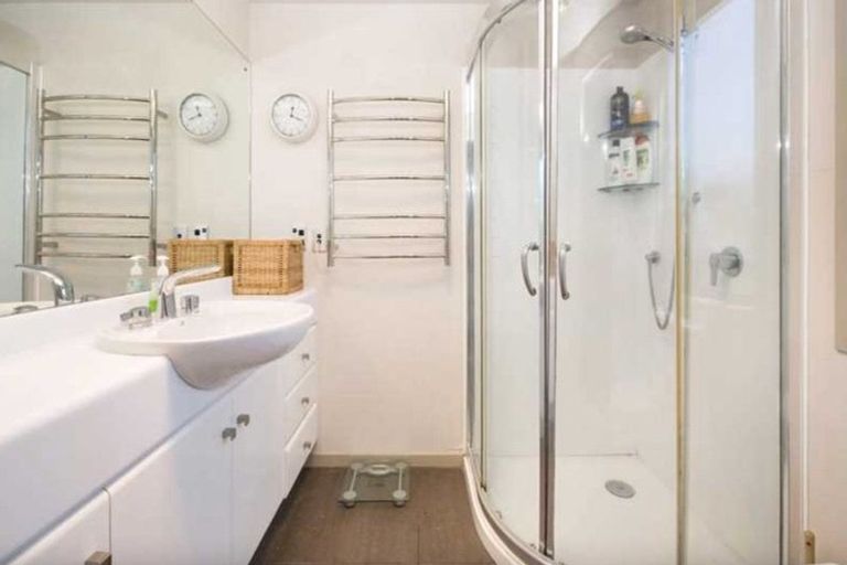 Photo of property in 30 Meadowland Drive, Somerville, Auckland, 2014