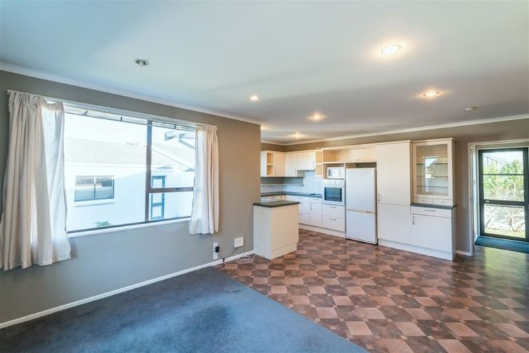 Photo of property in 76 Cheyenne Street, Sockburn, Christchurch, 8042