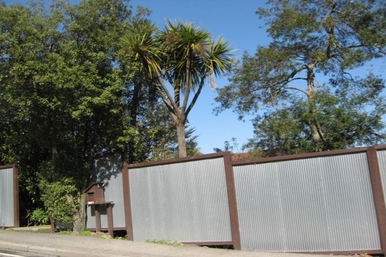 Photo of property in 218 Dyers Pass Road, Cashmere, Christchurch, 8022