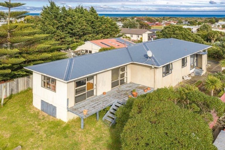 Photo of property in 43b Bamber Street, Castlecliff, Whanganui, 4501