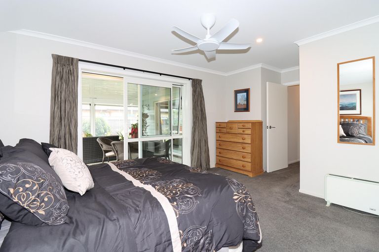 Photo of property in 3 Austin Reid Avenue, Carterton, 5713