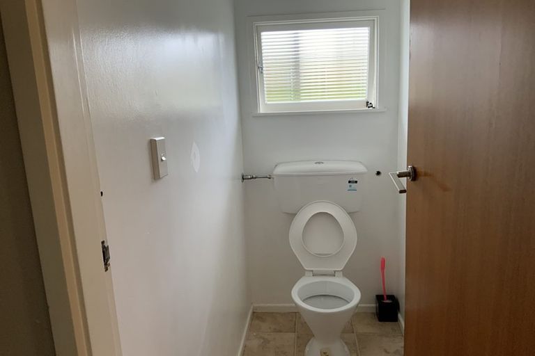 Photo of property in 100 Main Road, Waikanae, 5036