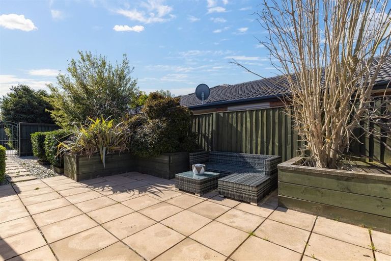Photo of property in 6 Anglem Way, Northwood, Christchurch, 8051