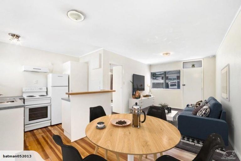 Photo of property in 2/16 Tennyson Avenue, Takapuna, Auckland, 0622