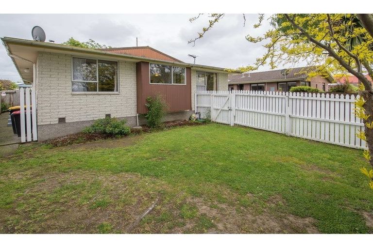Photo of property in 1/73 Dunbarton Street, Redwood, Christchurch, 8051