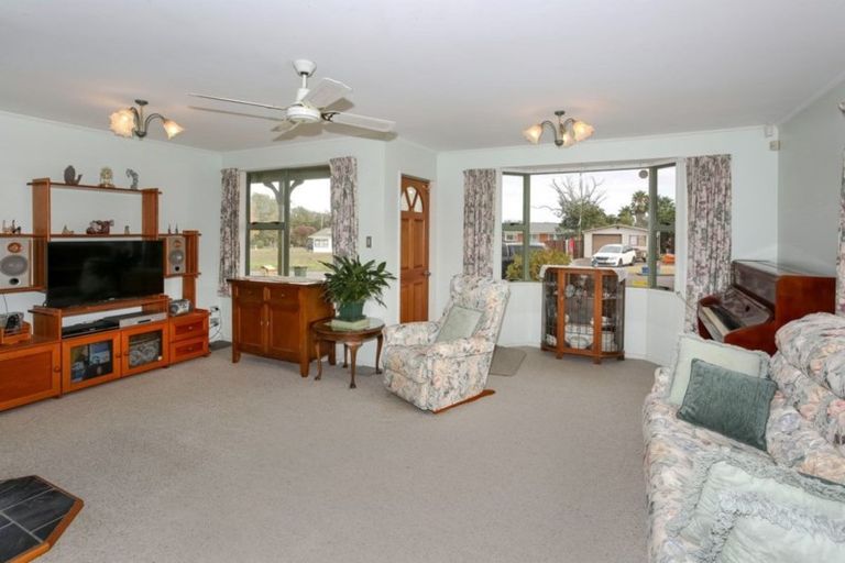 Photo of property in 1 Mcevoy Avenue, Tuakau, 2121