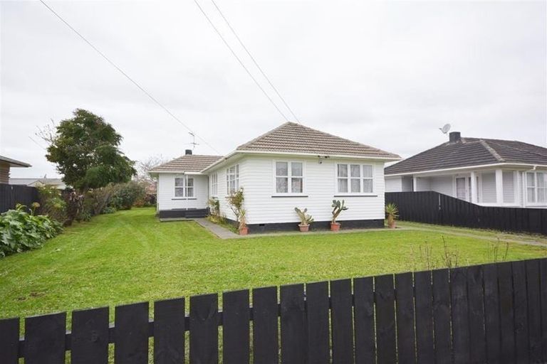 Photo of property in 22 Rice Crescent, Papakura, 2110