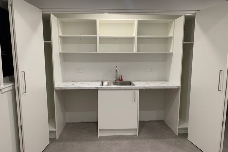 Photo of property in 7 Straven Road, Riccarton, Christchurch, 8011