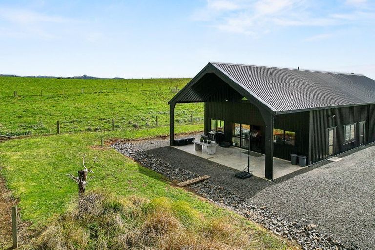 Photo of property in 23 Metcalfe Road, Ngahinapouri, Hamilton, 3290