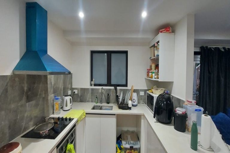 Photo of property in 20c Kohekohe Street, New Lynn, Auckland, 0600